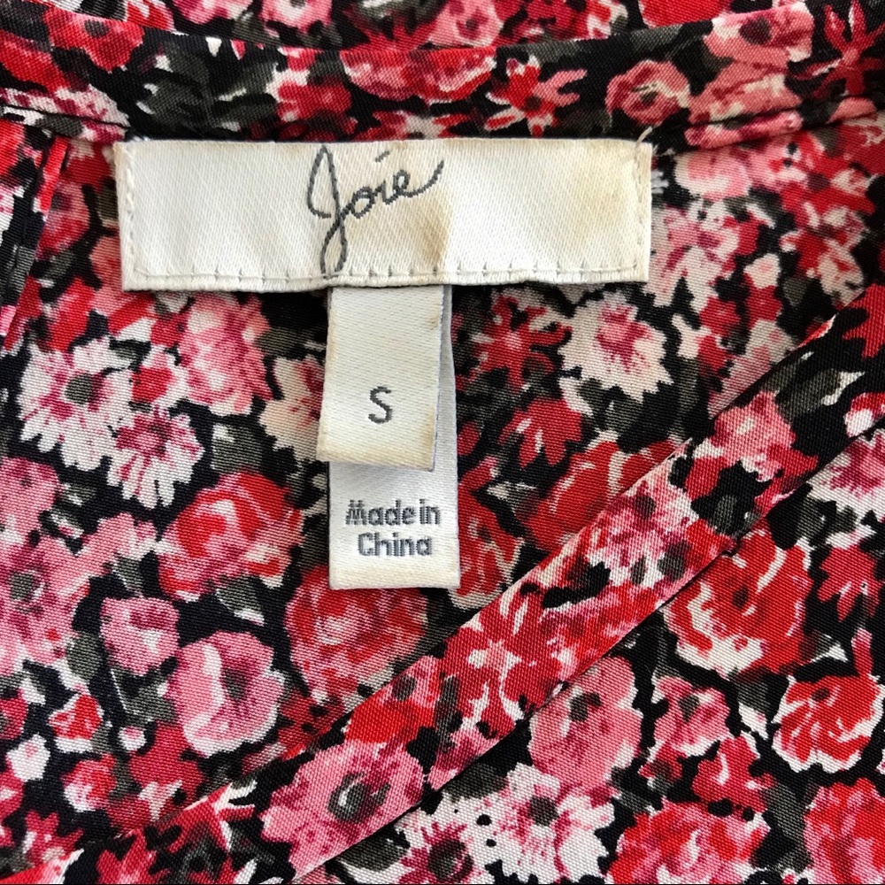 Joie Floral Print Silk Blouse Sz Small with MEASUREMENTS Red Pink Black - Picture 2 of 7
